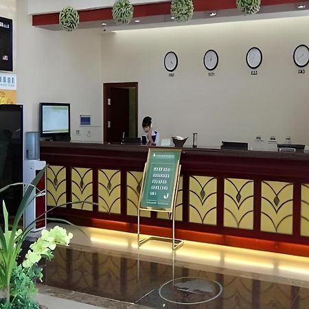 Greentree Inn Tianjin Wuqing Distric Bohai Market Exterior photo
